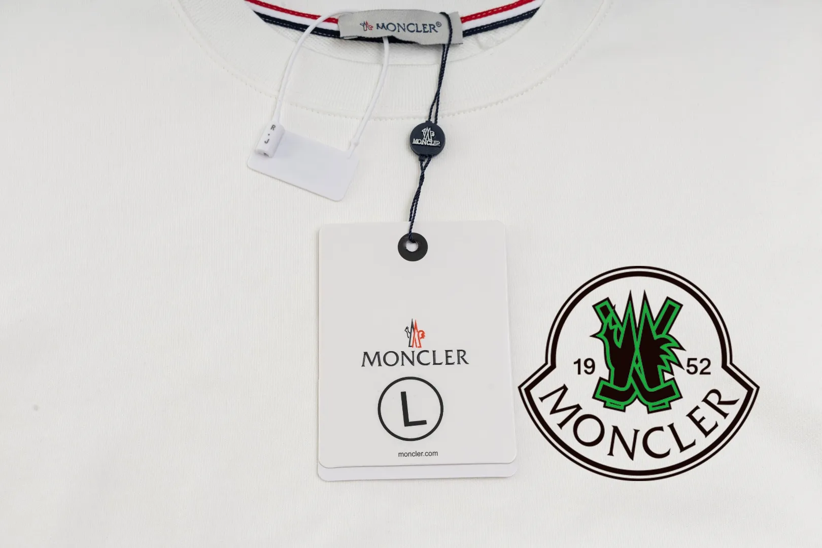 【 Quality】【 MONCLER】【In Stock 】 2024 New Arrival Premium 3D LOGO ， ， Premium ⚠️ ： 460 ， 21S 10S 26/2 1*1 ！ ， ， ， ， ， ！ Same Style ✔️ Same Style： ❗ ✔️【 Same Style， In Stock！】 ➡️Size：S M L XL XXL ➡️ ：Black White ⚠️Size Size
